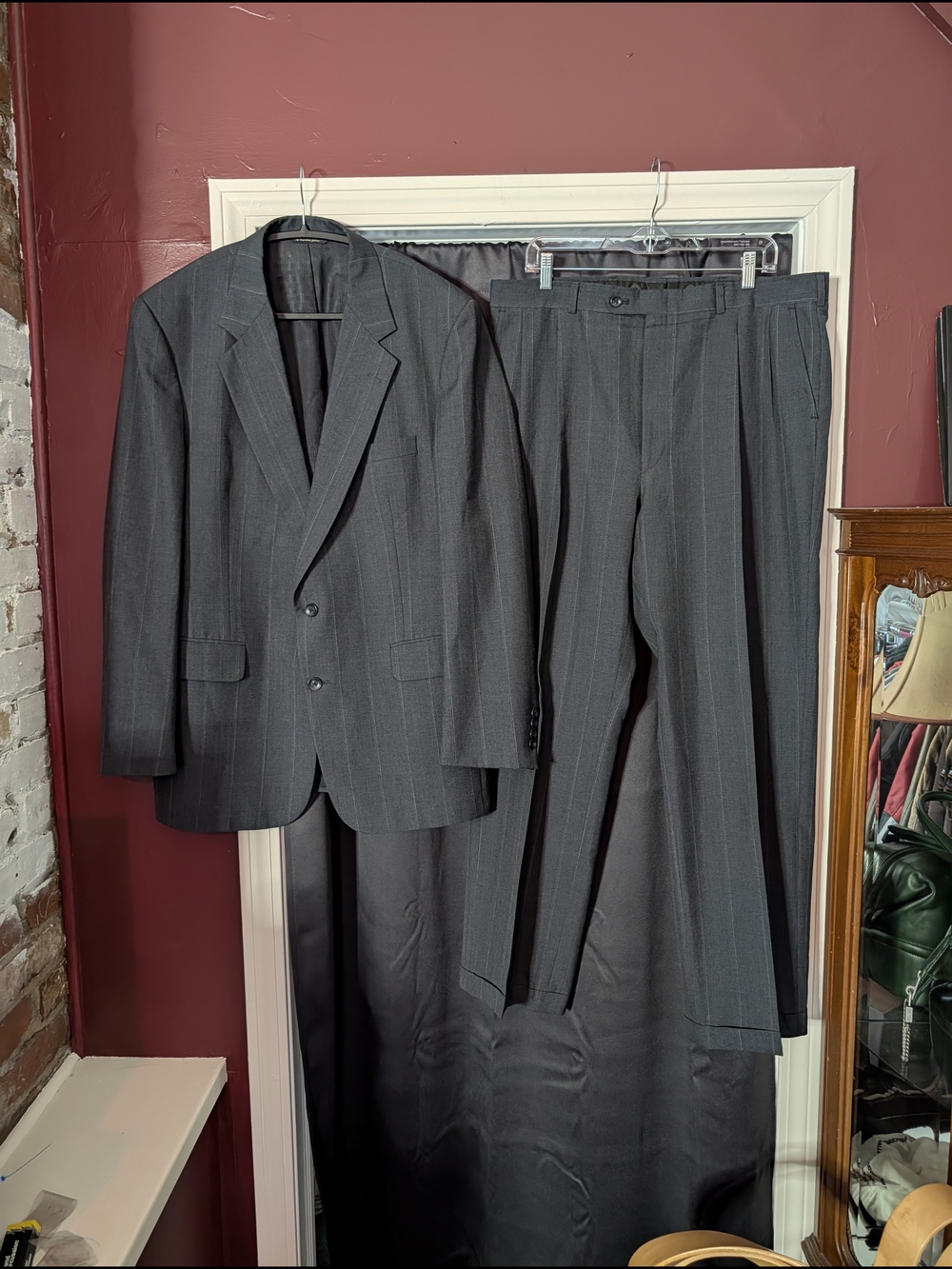 HALSTON Vintage Made In USA 2pc Gray Pinstriped Mens Designer Suit